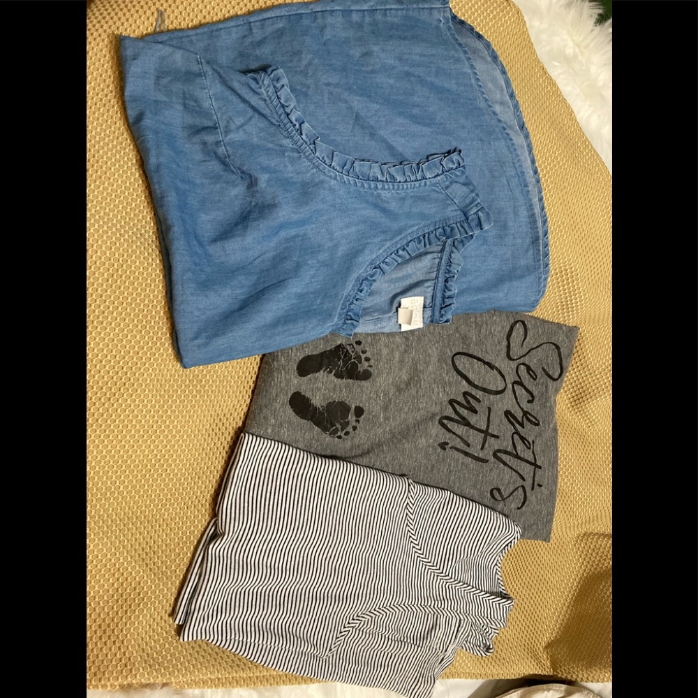 Maternity Tops (3) Bundle (1) Sz L, (1) Sz S, (1) OS